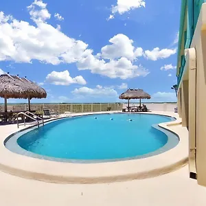 breezy-belleair-5e.hotelstampa.org/